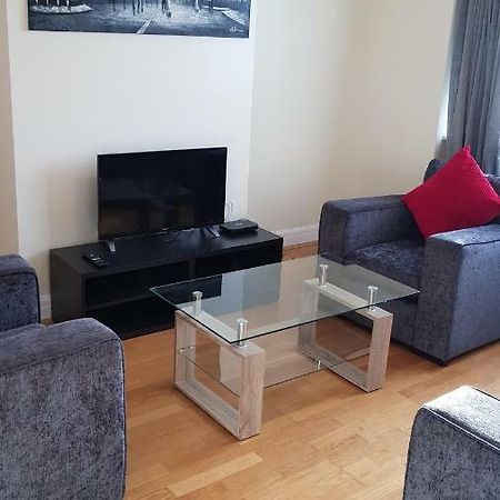 Elegant And Spacious 2 Bedroom Barnet Zewnętrze zdjęcie