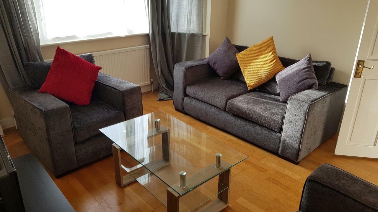 Elegant And Spacious 2 Bedroom Barnet Zewnętrze zdjęcie