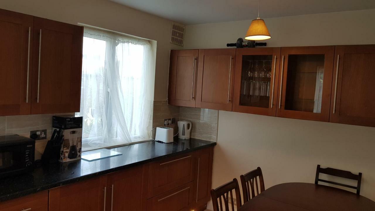 Elegant And Spacious 2 Bedroom Barnet Zewnętrze zdjęcie