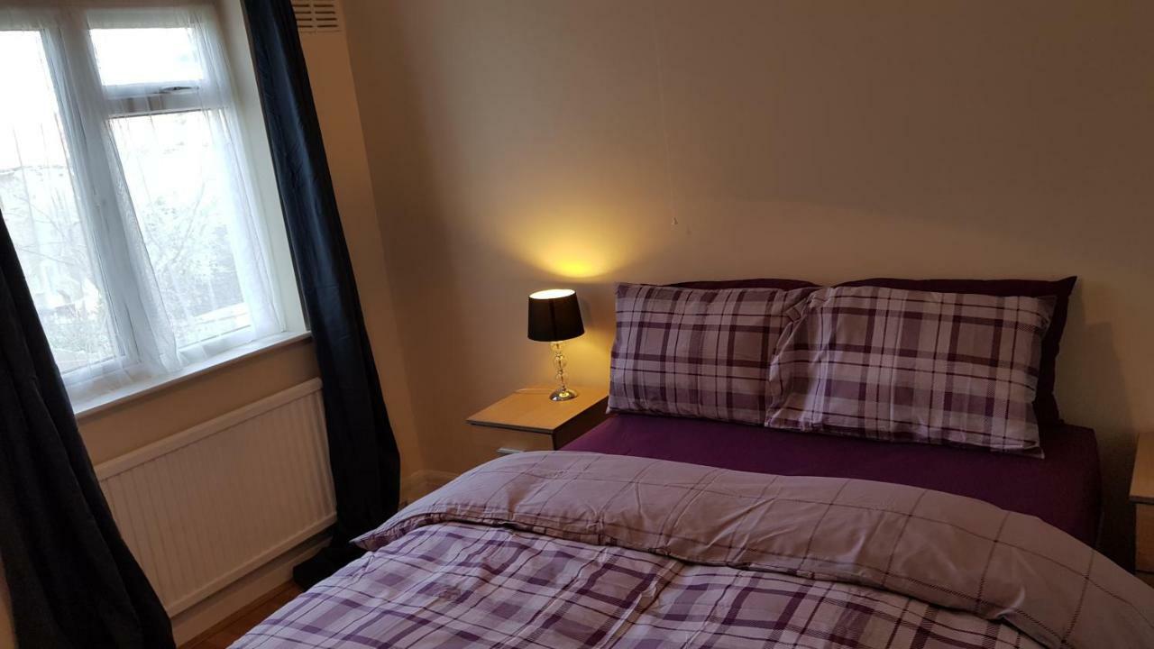 Elegant And Spacious 2 Bedroom Barnet Zewnętrze zdjęcie